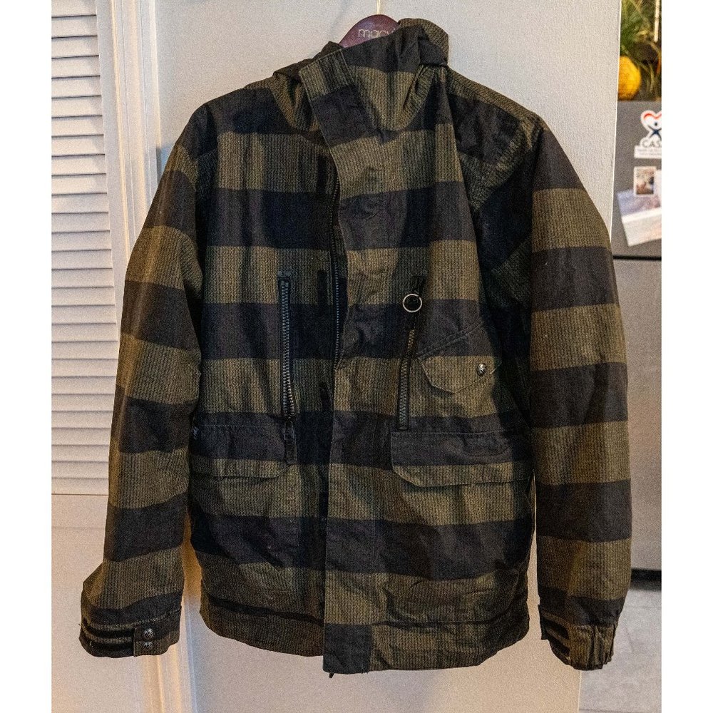 Burton The White Collection Insulated Snowboard Jacket | Men's Large